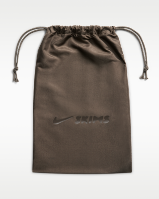 Nike.comにおけるNikeSKIMS リフト メッシュ ウィメンズシューズ
